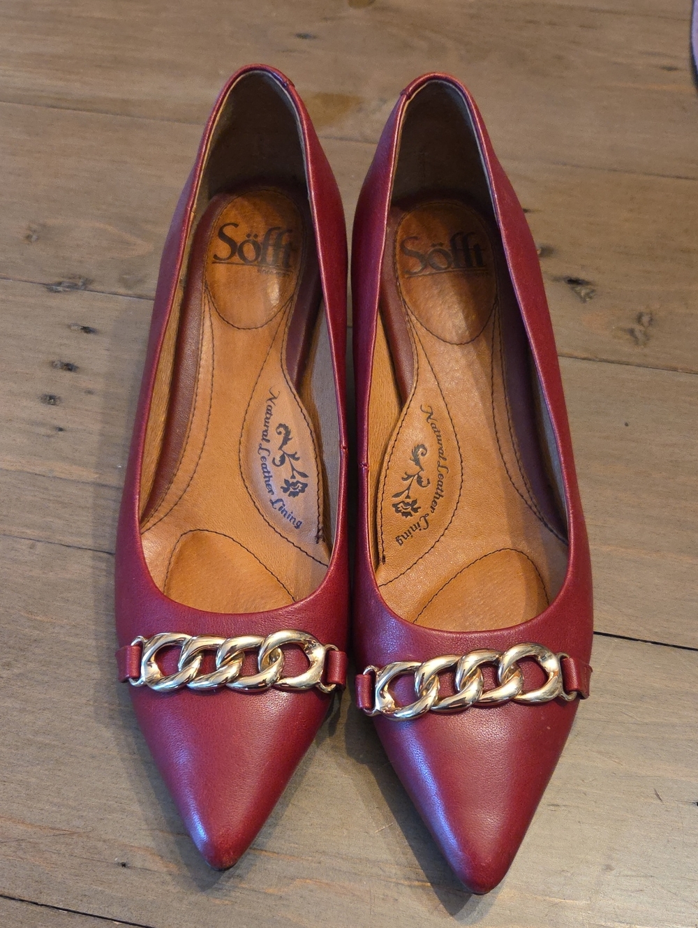 Sofft Abbott Burgundy Leather Pointed Toe Wedge Heels - Size 7